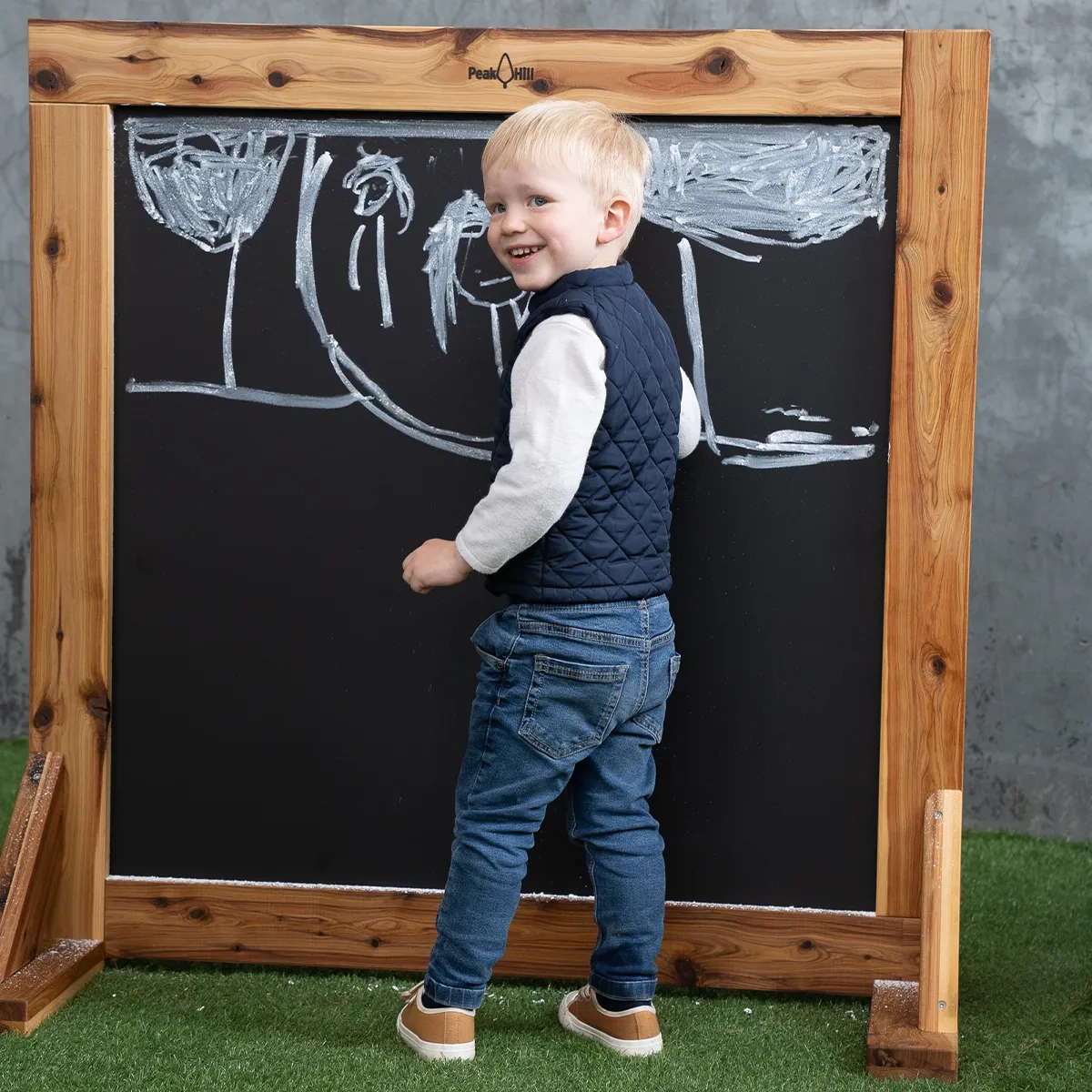 peak-hill-blackboard-angle-view